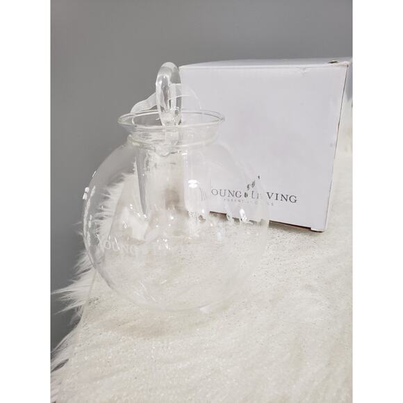 UNUSED Young Living Ornament Glass Diffuser Etched Design Globe Essential Oils - Picture 2 of 7